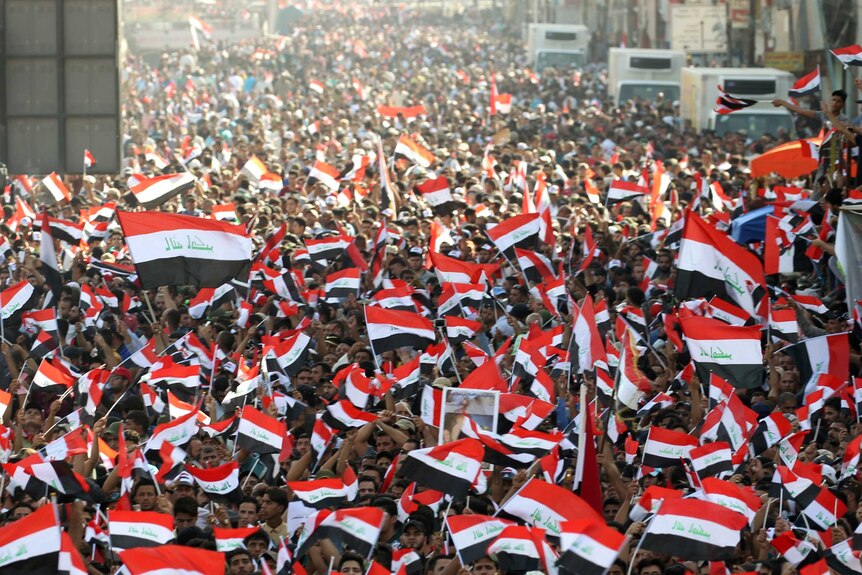 Supporters of Iraqi Shi'ite cleric Moqtada al-Sadr