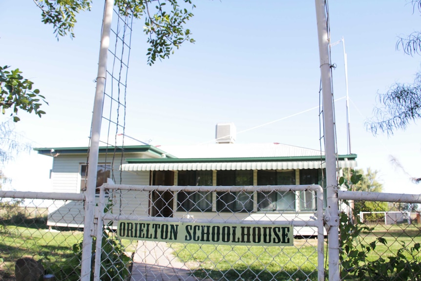 Exterior of a country schoolroom.