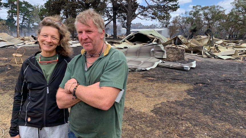 Kangaroo Island locals Simone Krohn and Jonny Glyne have lost their gallery and cottage in the blaze.