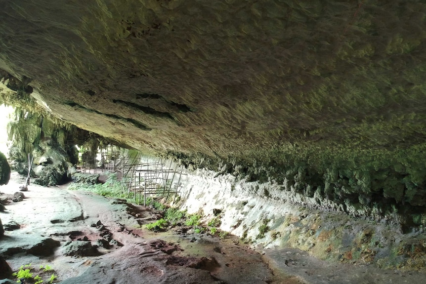 Wide shot showing inside of Trader's Cave