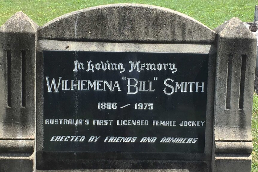 headstone of bill smith