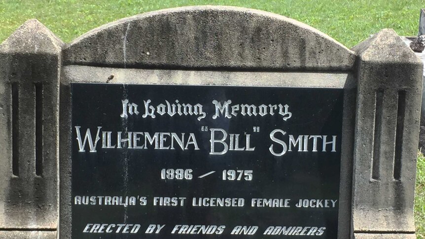 headstone of bill smith