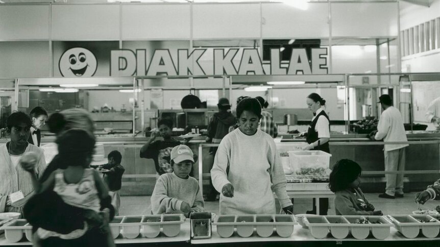 The dining hall at Puckapunyal in 1999, featured a large sign in Tetum, which read "Diak Kalae" - how are you, in English.