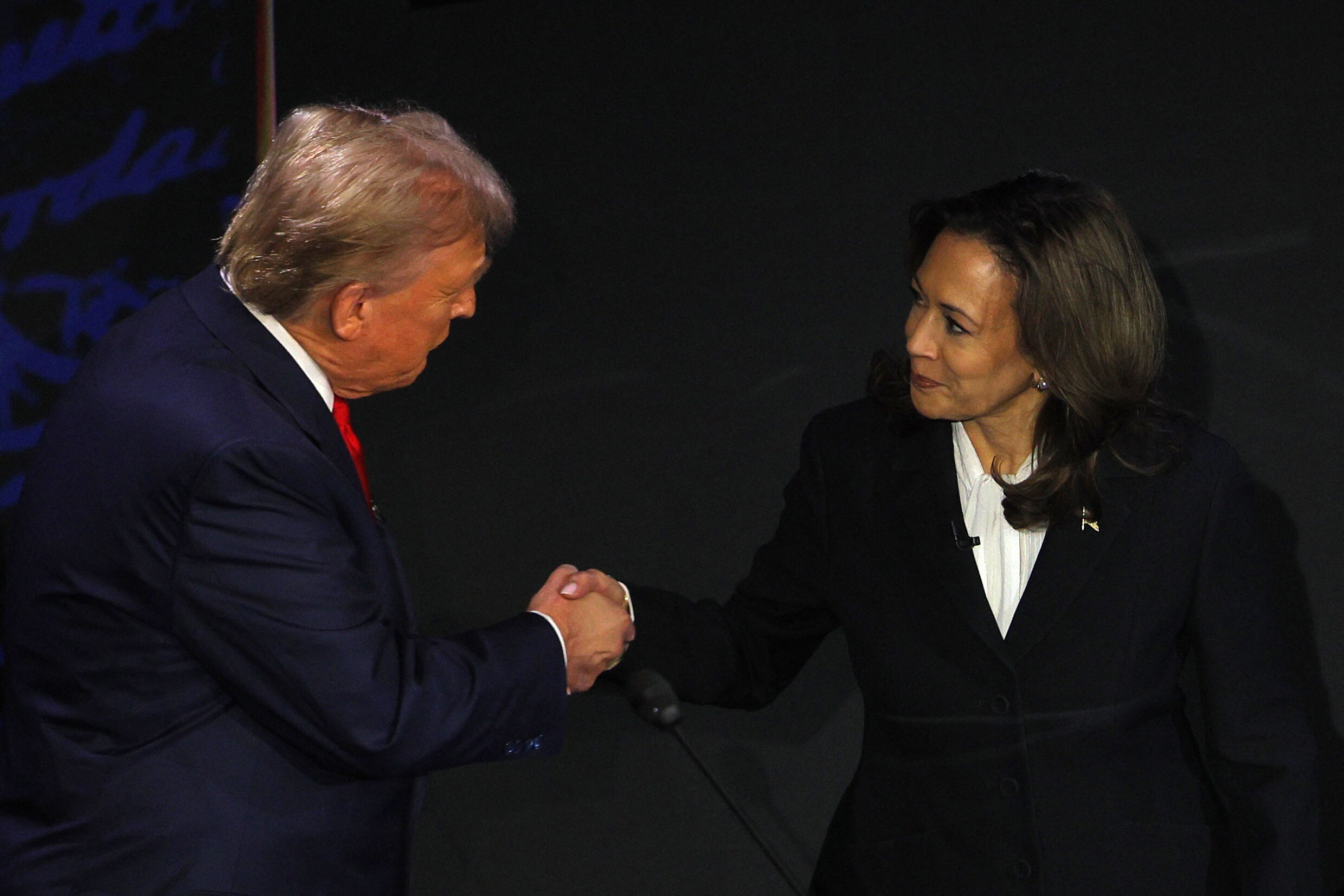 Kamala Harris and Donald Trump target swing states - ABC News