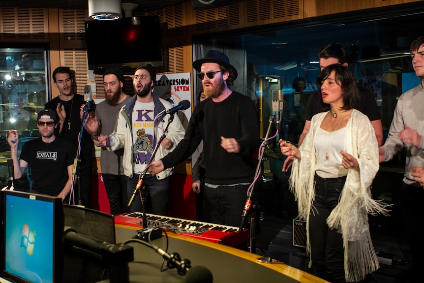 Chet Faker and his band singing in the triple j studios.