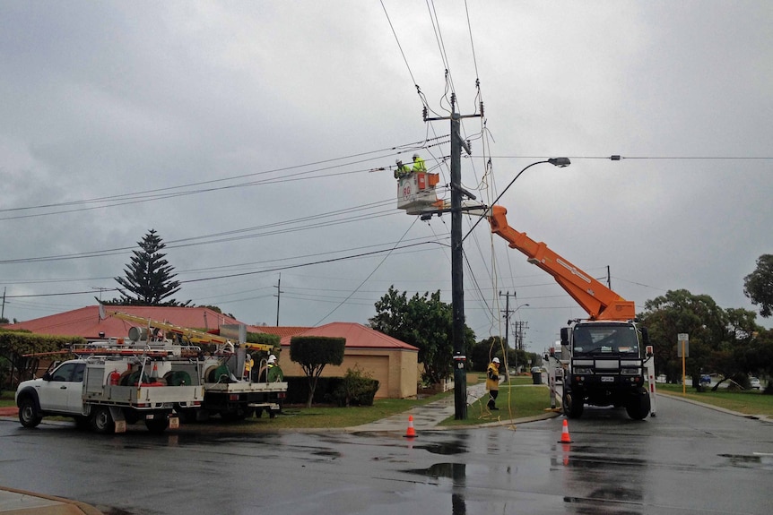 Thousands of homes remain without power after WA storm