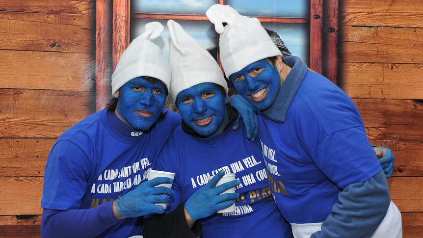 Argentina supporters get ready for the England v Argentina RWC Pool B match