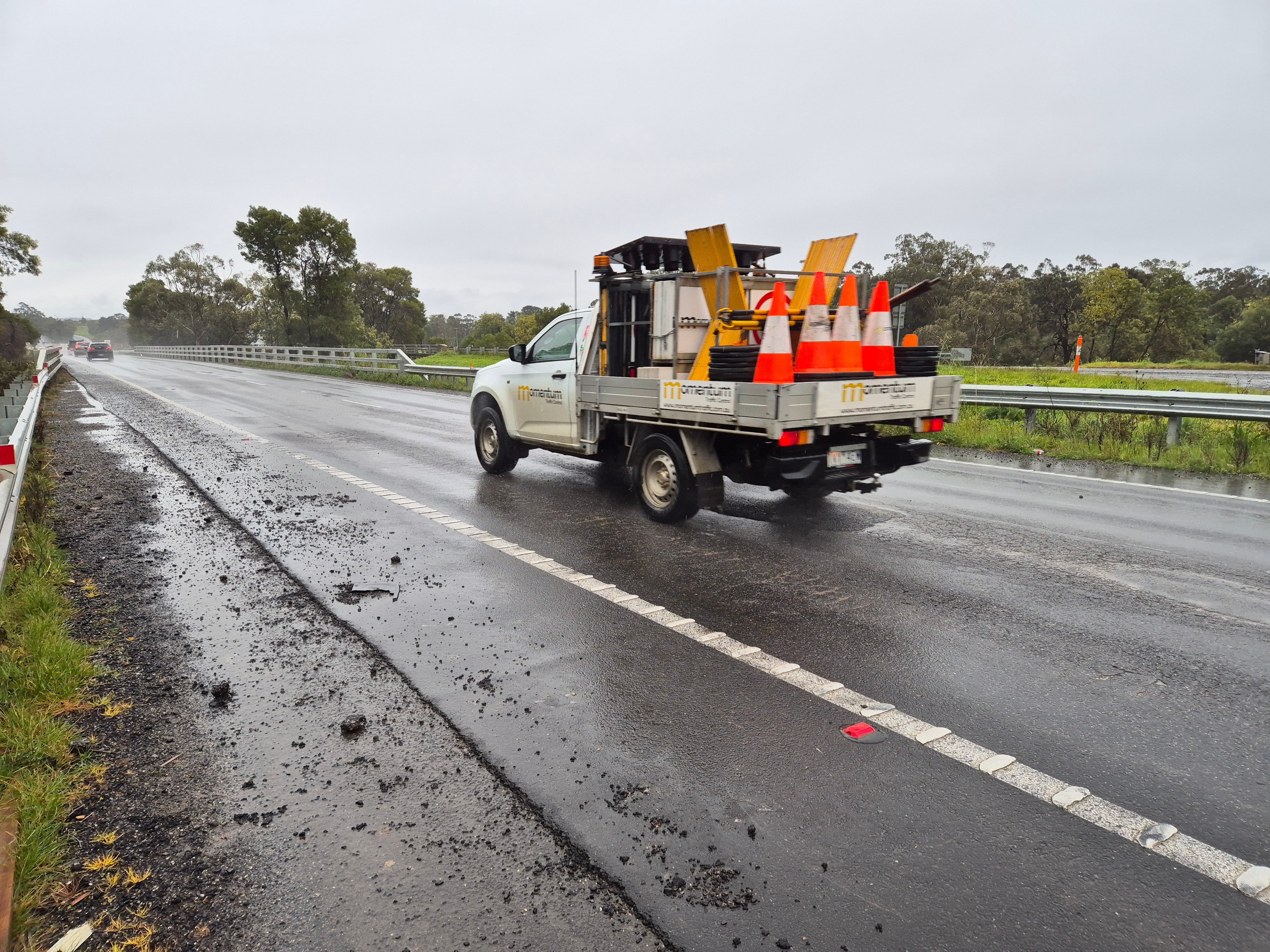 Up to 30 vehicles suffer tyre damage due to freeway pothole 'carnage'
