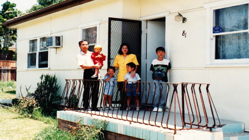 Photo of Mai Nguyen and her family.