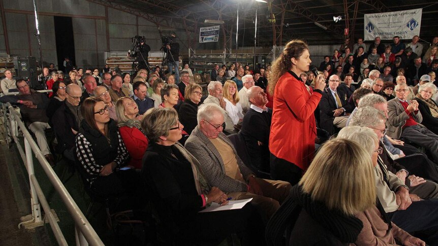 Julie Brown, from Marchmont near Ilfracombe in western Queensland, speaks at the Drought Forum