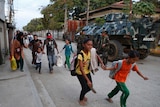 Thousands more flee as Philippines stand-off continues