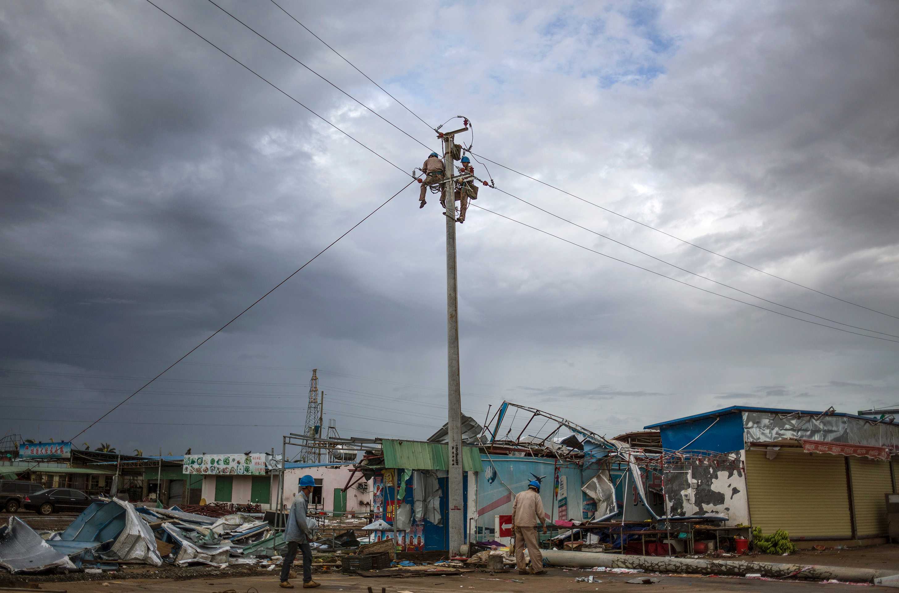 Typhoon Rammasun death toll at least 33 in China, continues to rise in ...