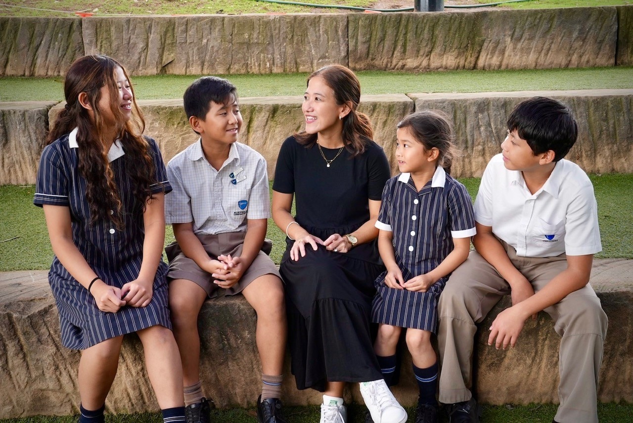 Bobbi Tiongson with four of her six kids - Gabrielle, Lucas, Olivia and Rafael.