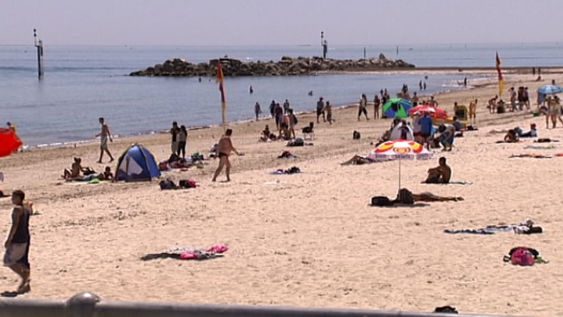 Beating the heat in Adelaide, March 2008