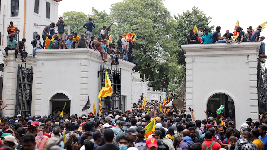 Demonstrators protest outside presidents house