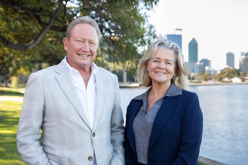 Andrew and Nicola stand side by side on the Perth foreshore