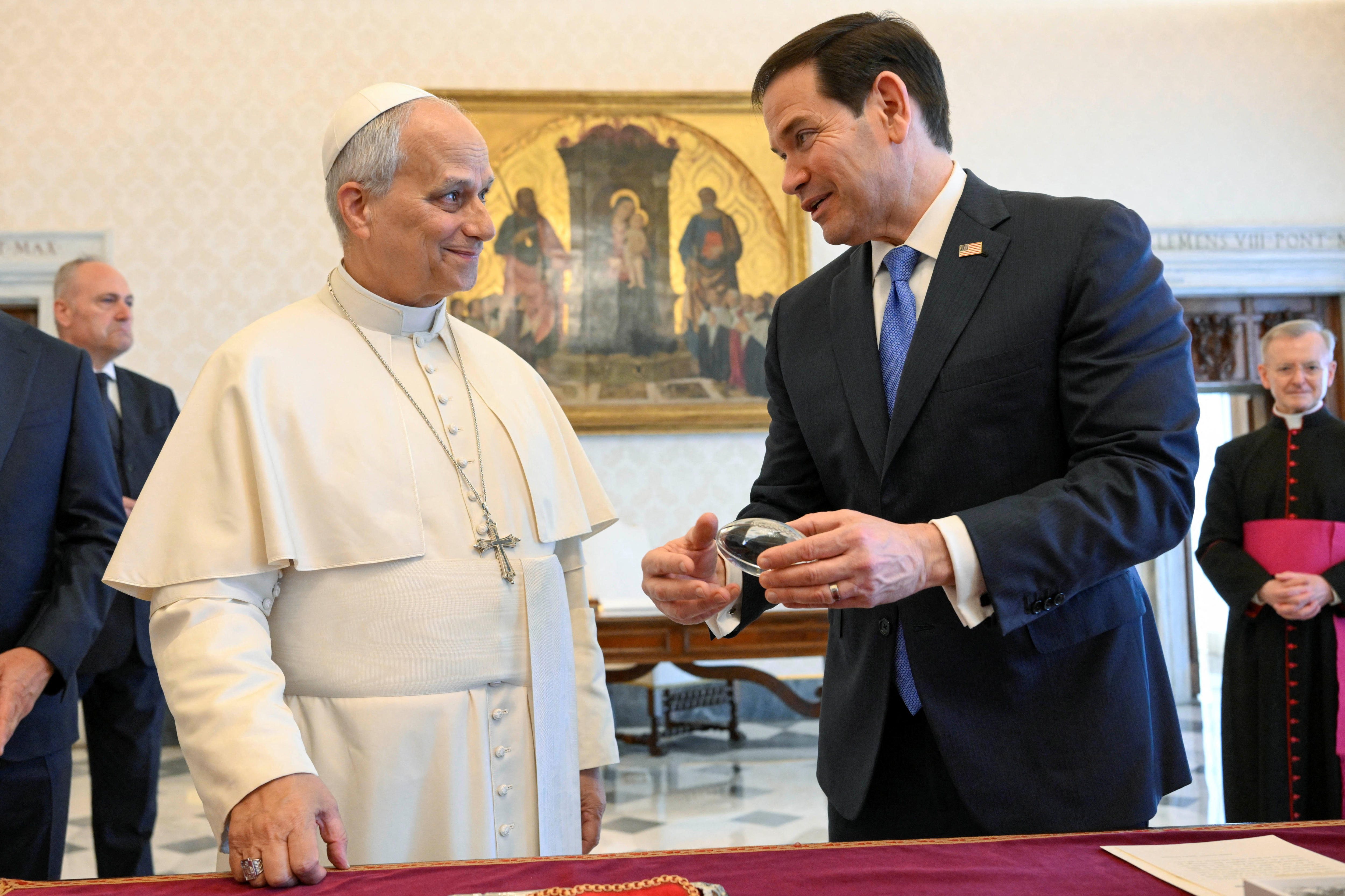 Rubio visits the Vatican after Trump's attacks on Pope Leo XIV