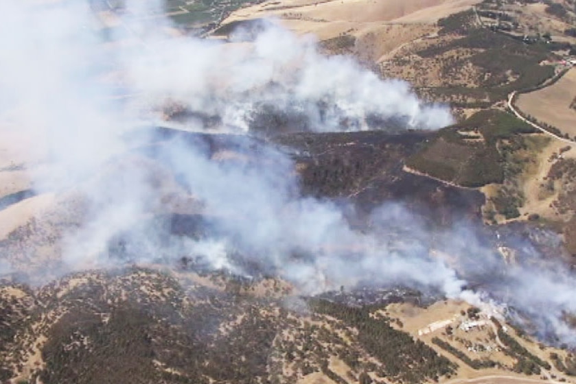 Fire in scrub at Sellicks Hill