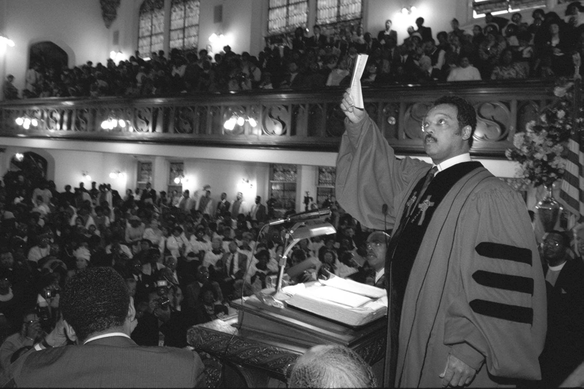 Civil rights leader the Rev Jesse Jackson dies at 83