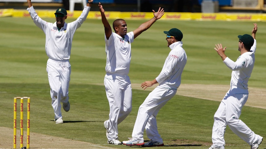 Vernon Philander takes the first five wickets against New Zealand