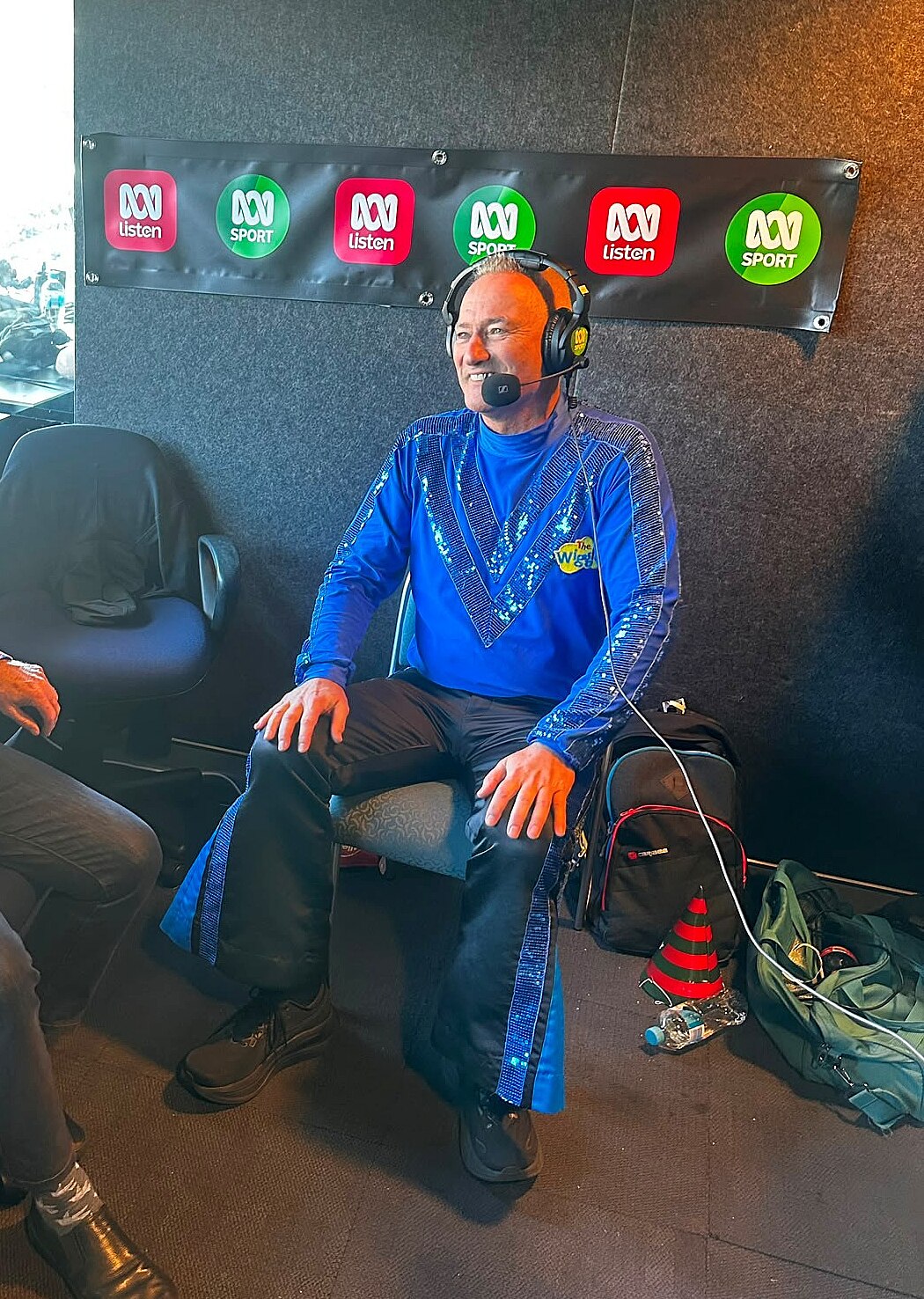 Anthony Field from The Wiggles says "we're all supporting Jai" Arrow episode artwork