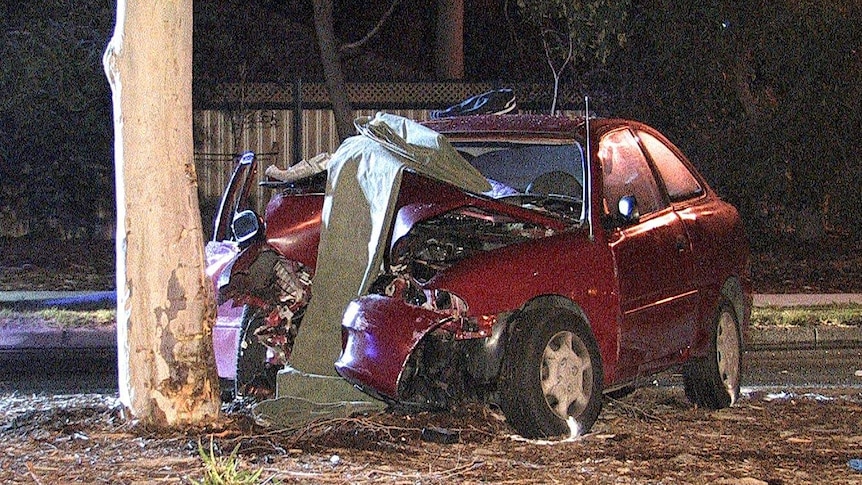 Fatal crash Manning Rd Karawara WA