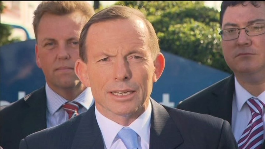 Tony Abbott promises to be an 'infrastructure prime minister' if elected