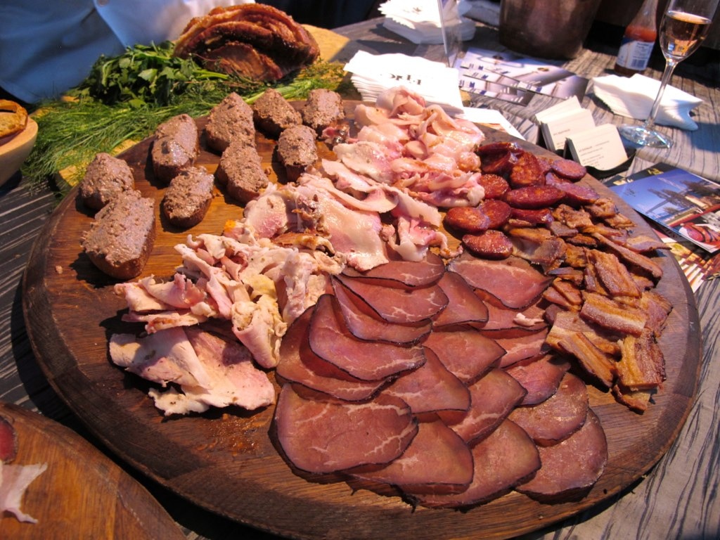 Processed: sausage, bacon, salami cops a serving - ABC listen