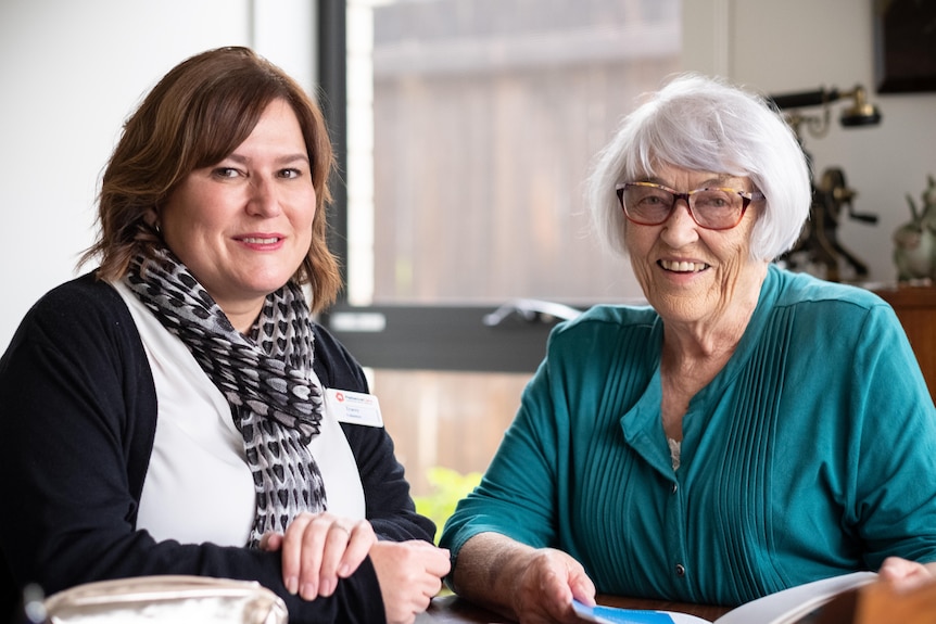 Palliative care volunteer Tracey with Helen Merritt