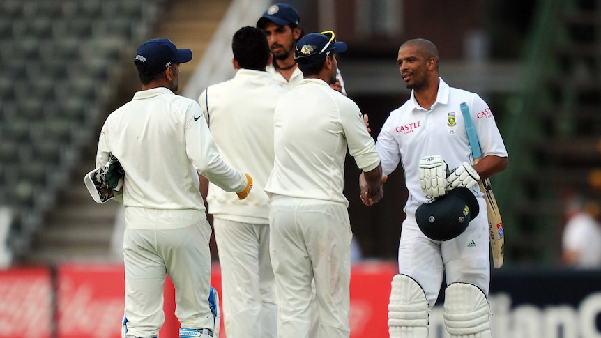 Vernon Philander shakes Indian players' hands after draw