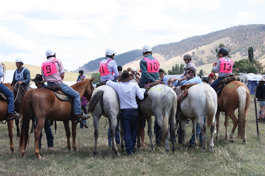 Mountain Cattlemen prepare to compete at Omeo.
