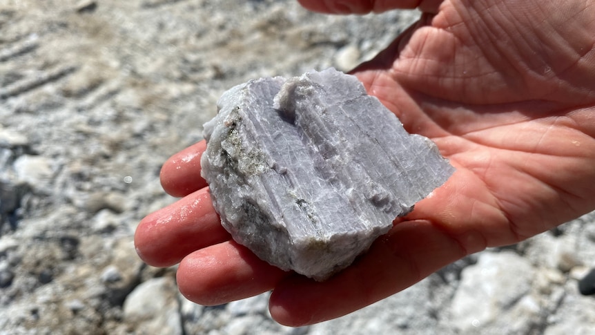 Pilbara Minerals spodumene rock