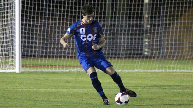 Allan Welsh has signed with the Newcastle Jets for the 2014/15 A-League season.