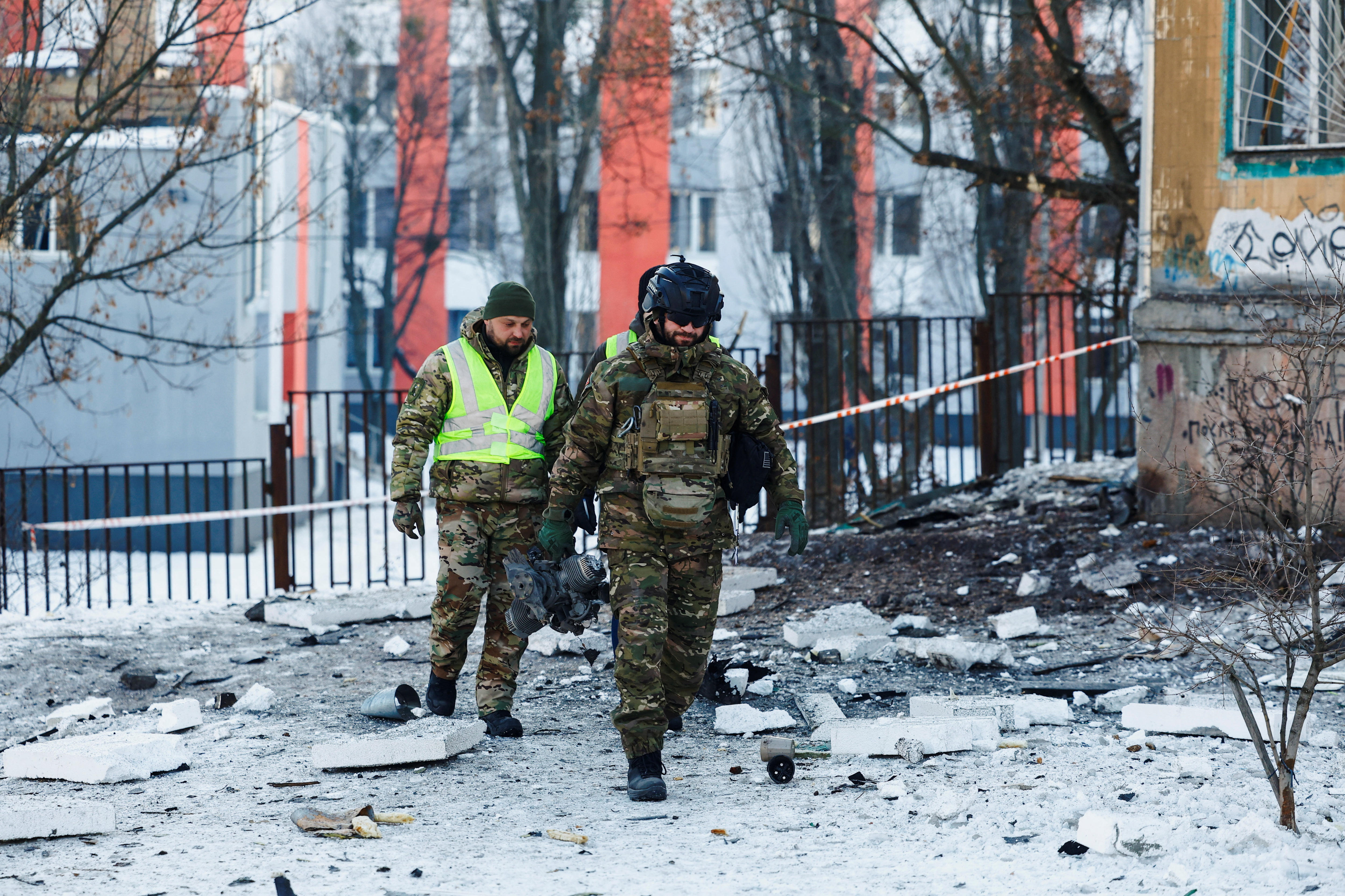 Russia launches massive attack on Ukraine on eve of peace talks