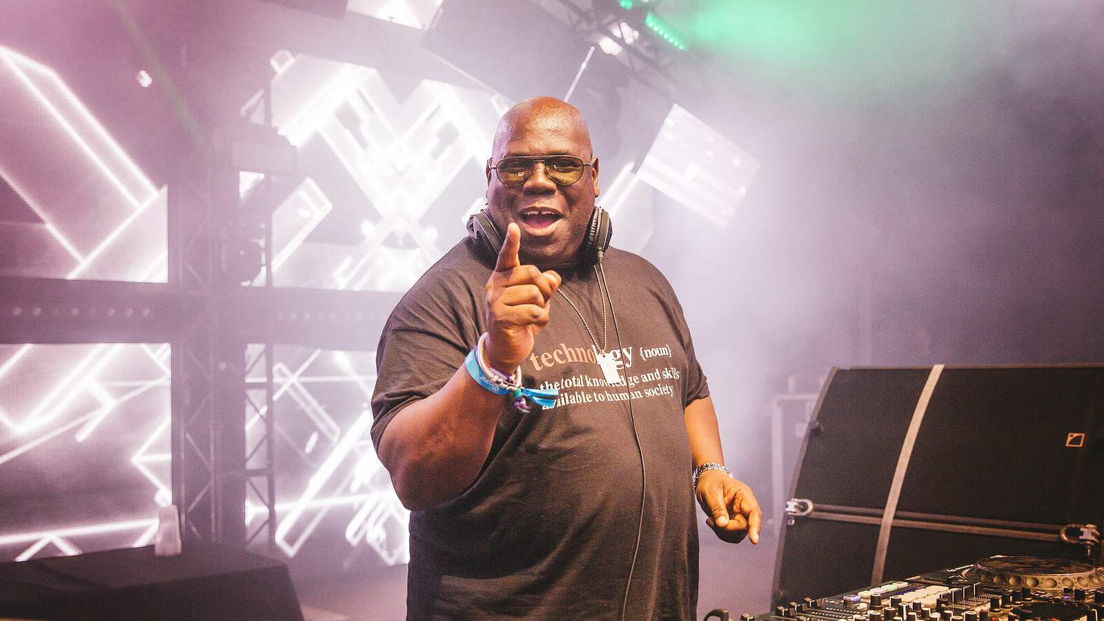 Carl Cox enters the Rave Cave - ABC listen
