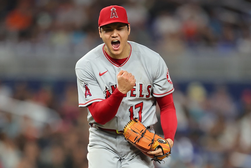 After Babe Ruth, the Japanese Shohei Ohtani becomes baseball's first  two-way player in 100 years