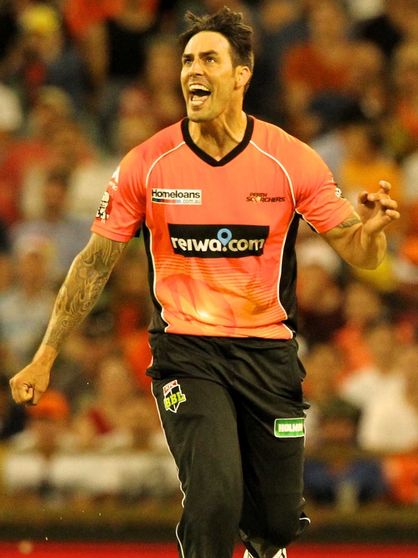 Mitchell Johnson bowls for the Perth Scorchers
