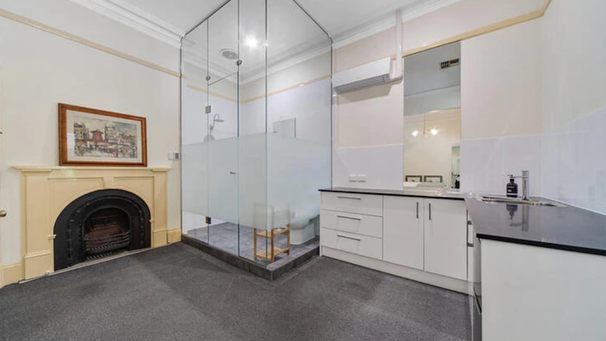Glass bathroom in a house in Adelaide 