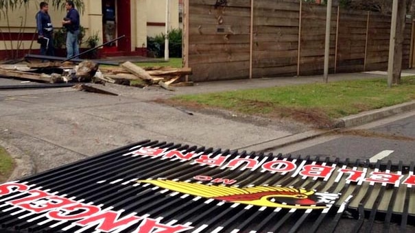 Police raid the Hells Angels clubhouse at Fairfield in Melbourne.