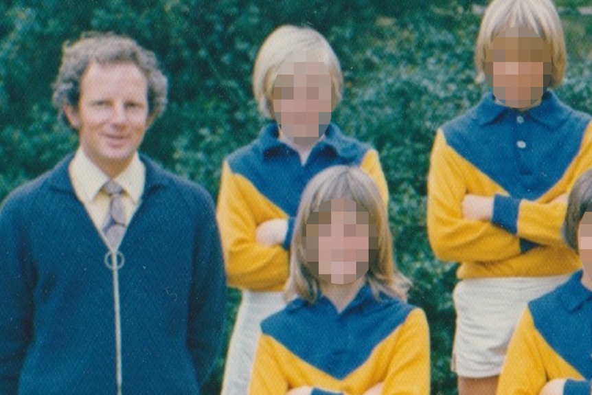 1973 Beaumaris Primary School football team and Darrell Ray.