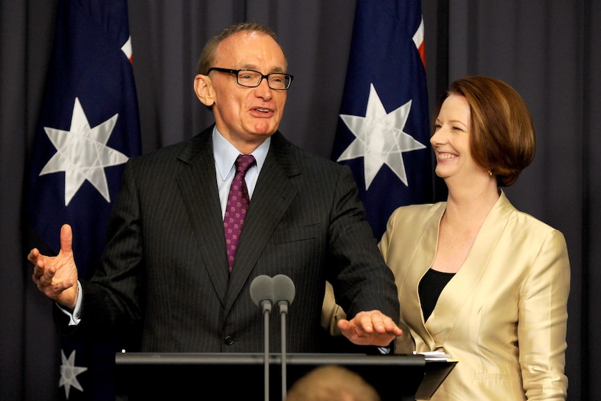 Carr and Gillard at press conference