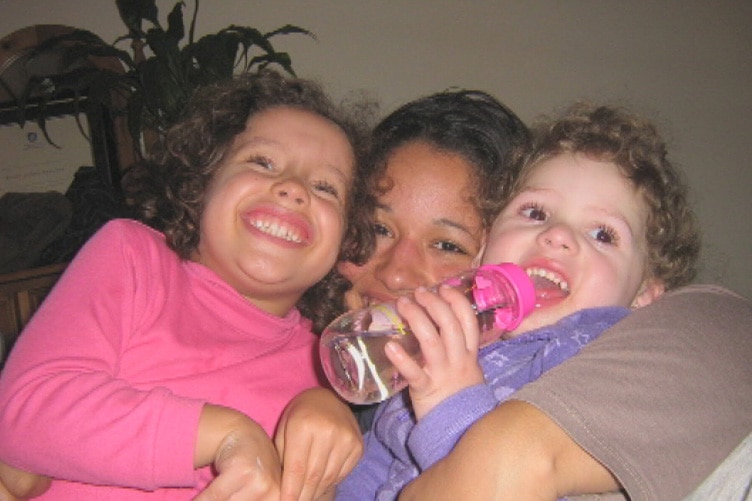 Chloe Valentine with Feresh Agahi-Pizarro and daughter Nasheeta