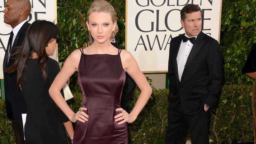 Taylor Swift arrives at the Golden Globes.