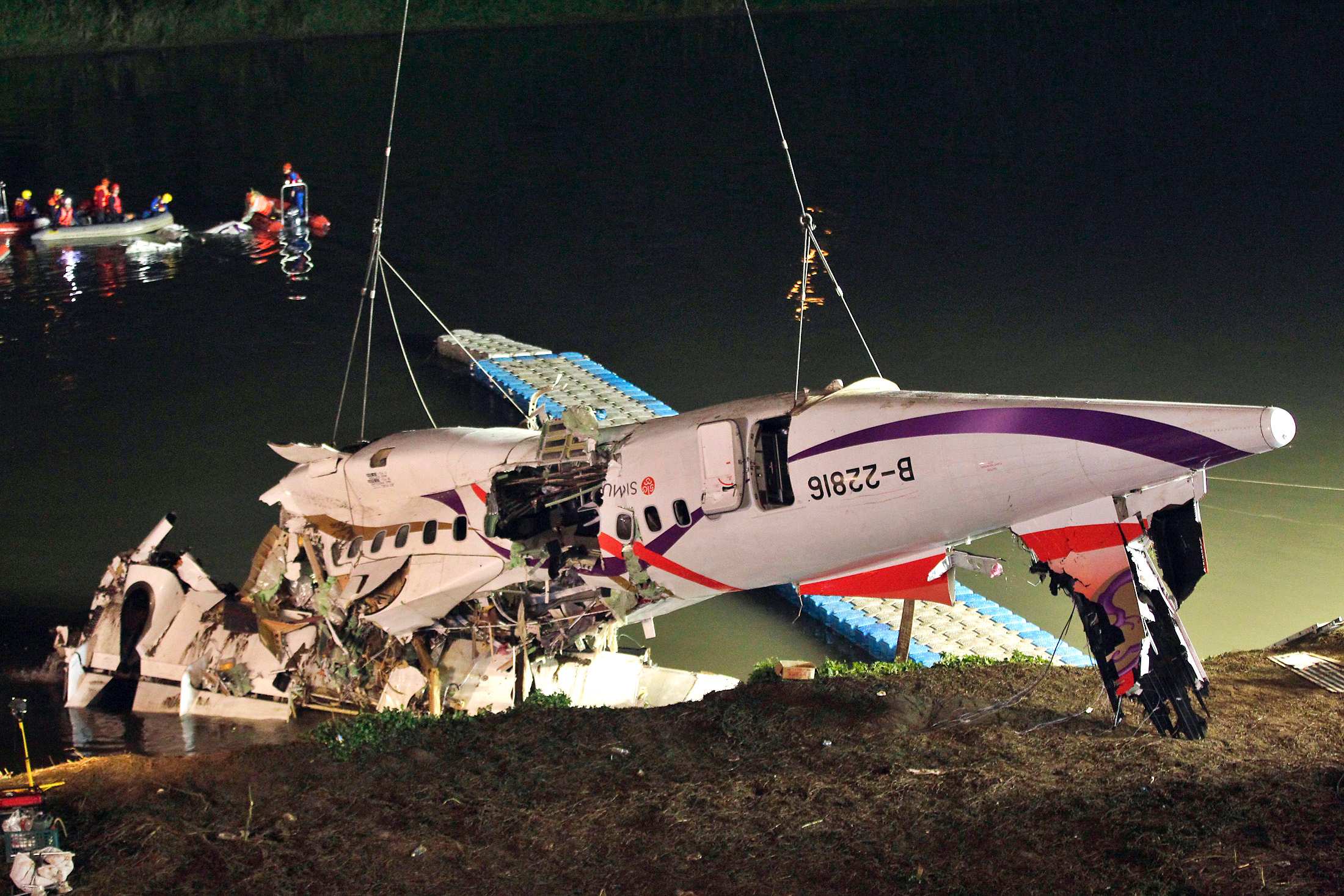 Taiwan Plane Crash: How Events Unfolded When TransAsia Airways Flight ...