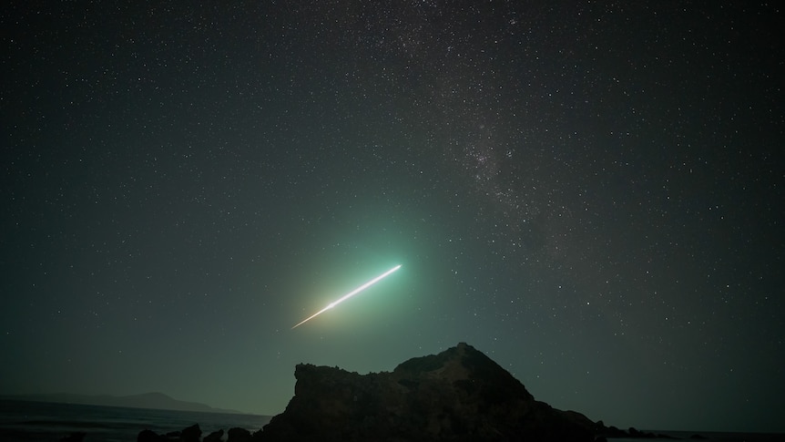 a picture of a meteor