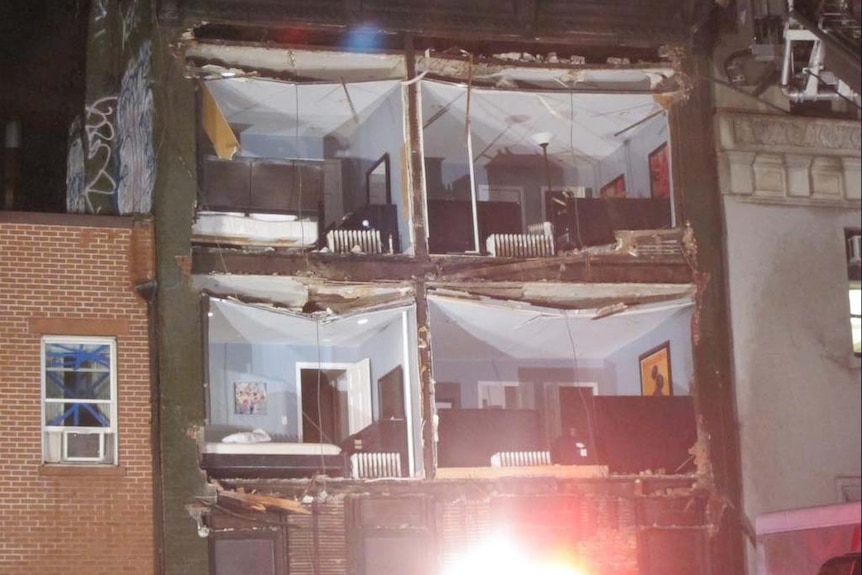 Apartment building collapses as Sandy hits Manhattan