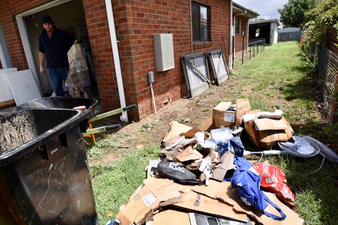 Victoria weather: Flood clean-up underway as farmers assess damage ...