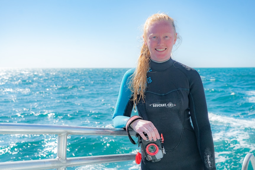 La scientifique marine Rachel Austin de l'Université d'Australie-Occidentale a dirigé le projet Seagrass Snagger à Shark Bay