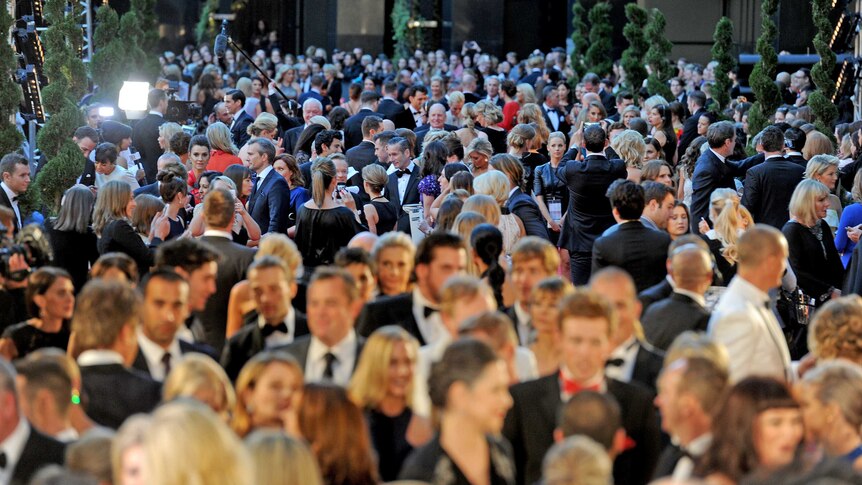 Celebrities arrive en masse to walk the red carpet at Melbourne's Crown Casino