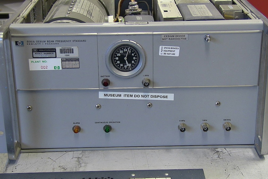 One of the Cesium Beam atomic clock units used in the Hafele–Keating experiment